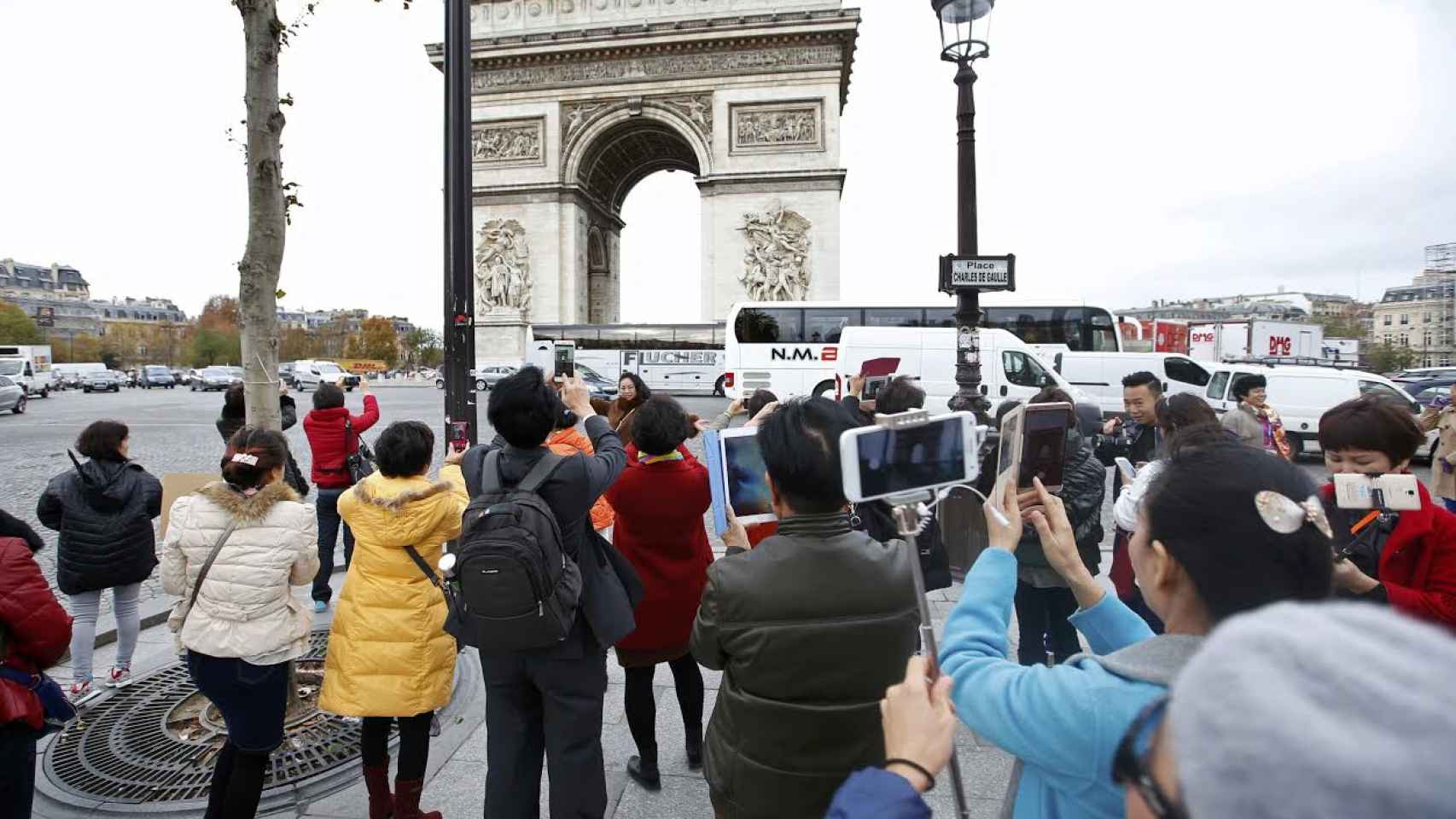 ¿Desaparecerán los turistas de las calles de París?