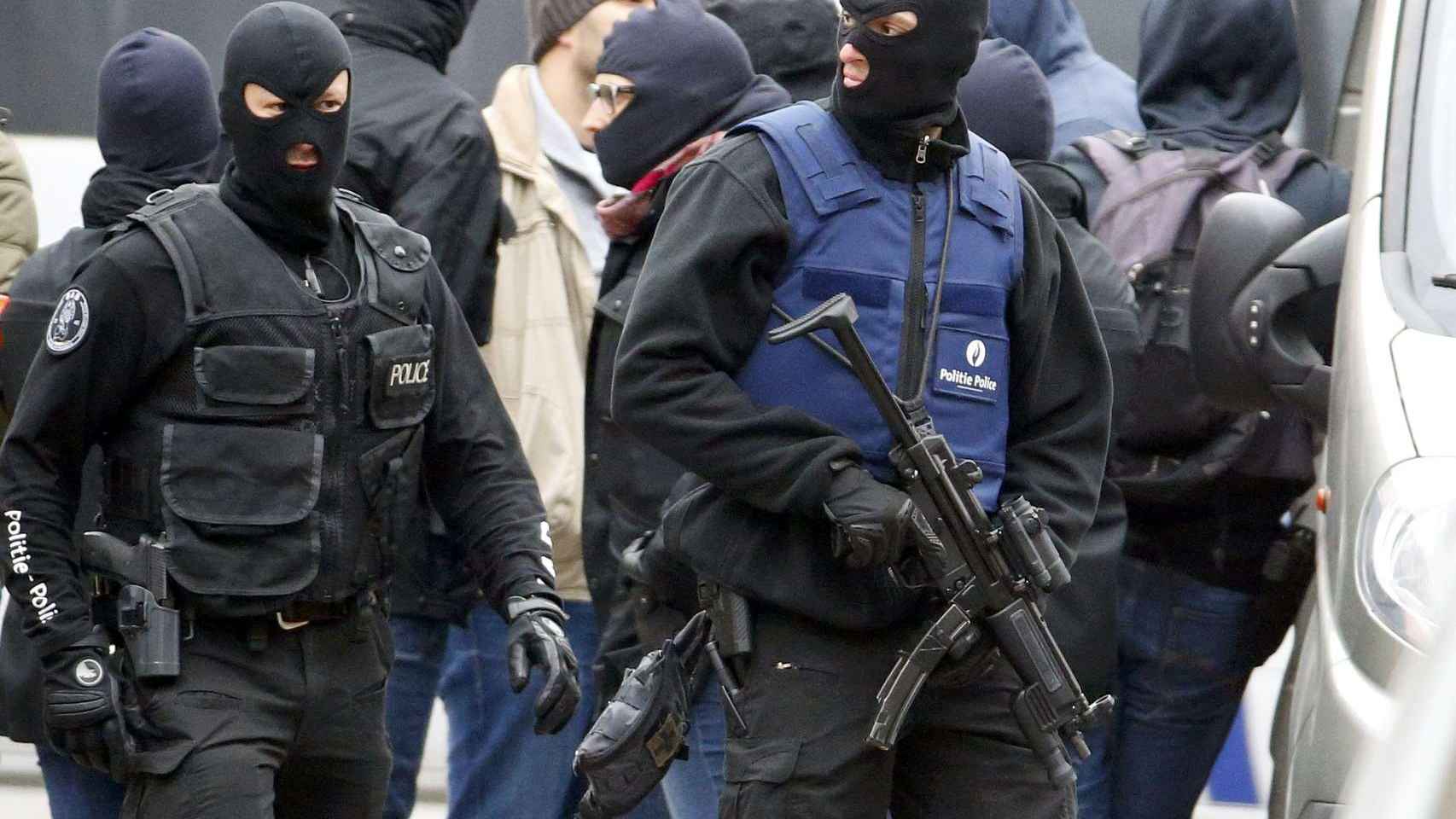 Agentes de la Policía belga