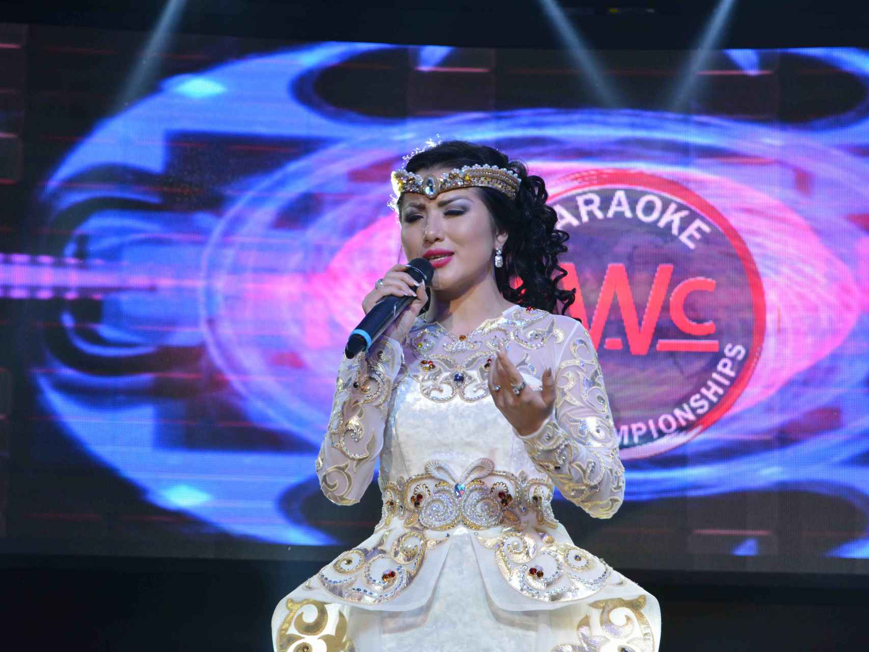 La cantante kazaka.