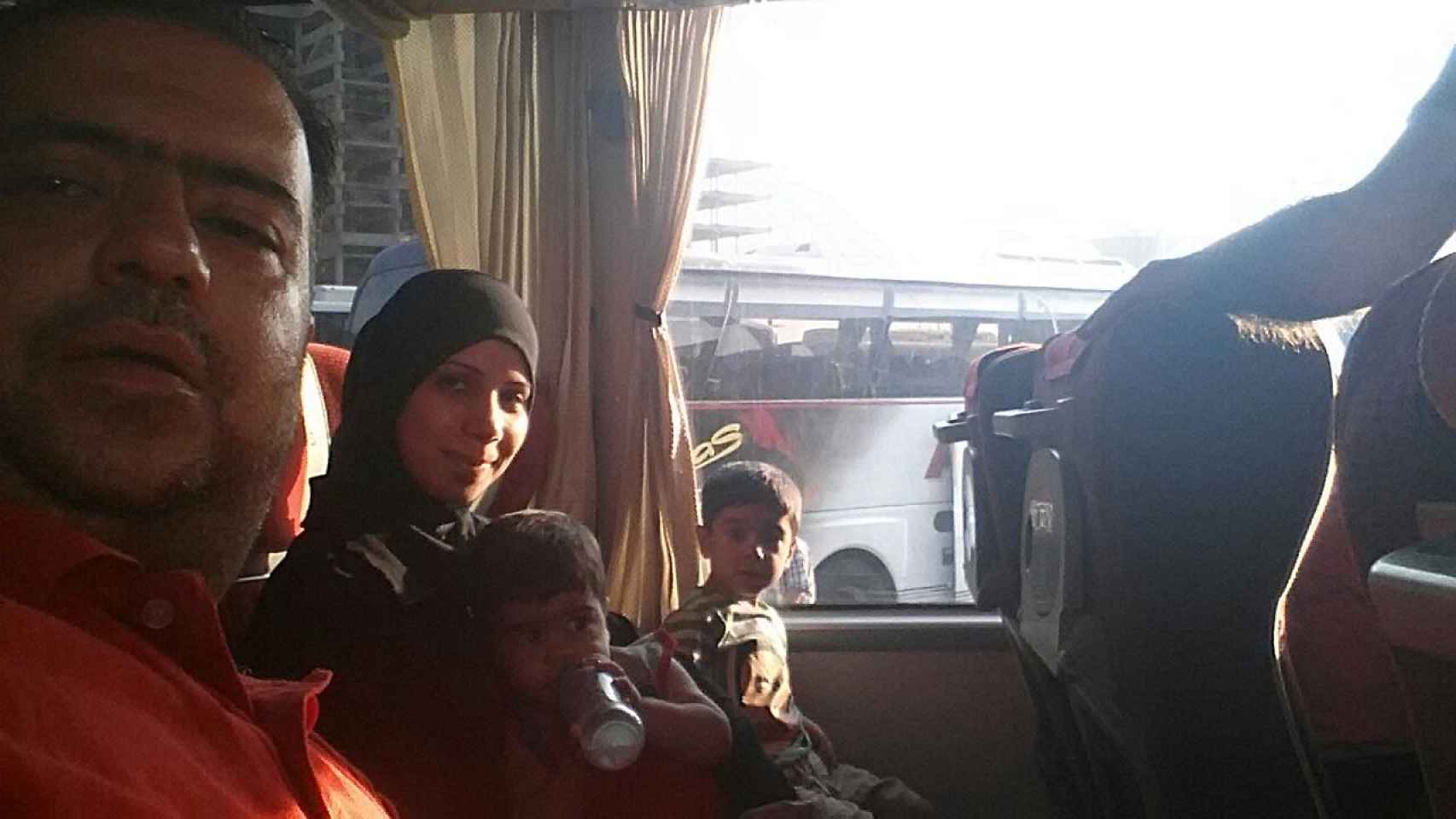 Shadi y su esposa el día en que dejaron Alepo.