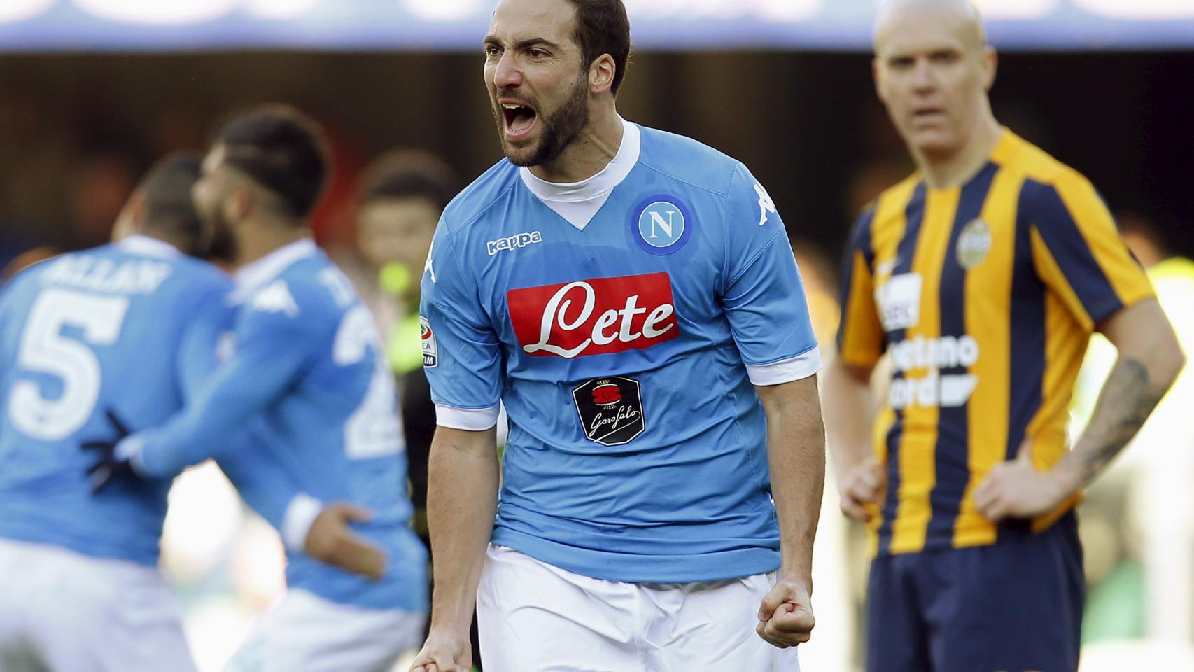 Higuaín celebra su gol