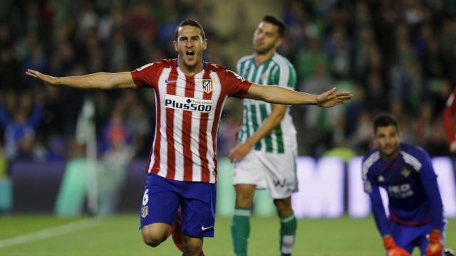 Koke celebra el gol contra el Betis. / Reuters