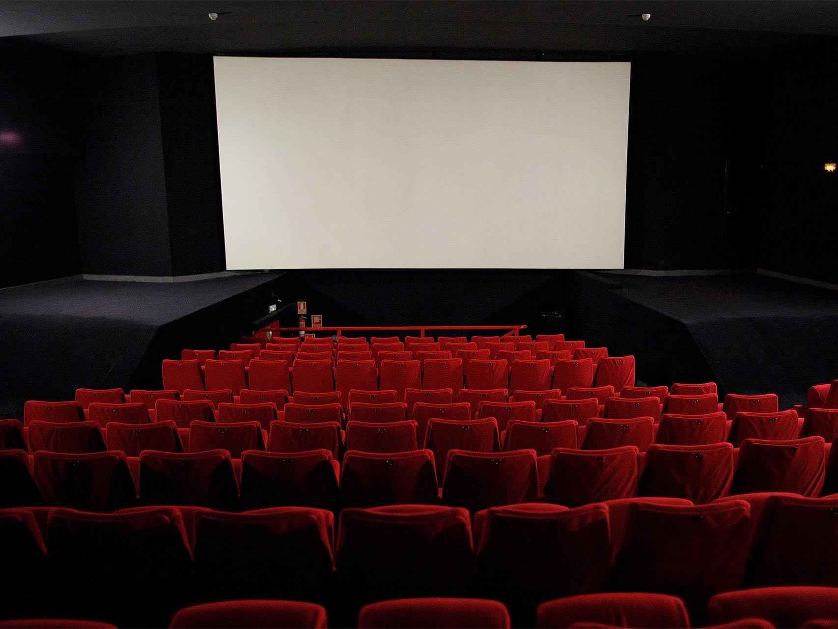 Interior de los cines Renoir Cuatro Caminos, en 2013