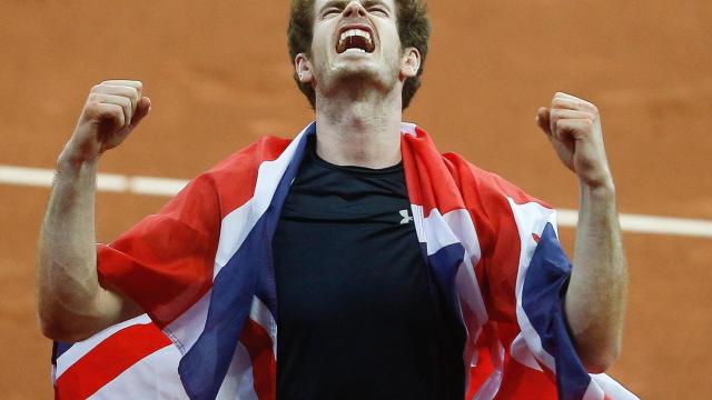 Murray celebra la Copa Davis. / Laurent Dubrule / EFE