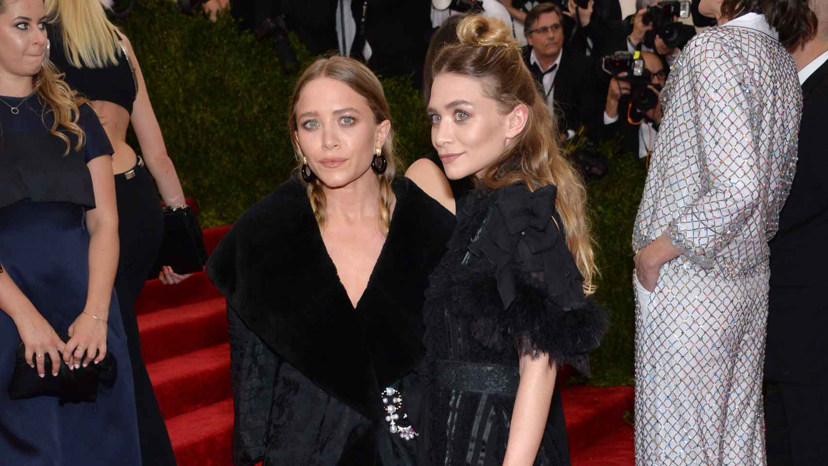 Mary-Kate y Ashley Olsen en la gala de la moda del Metropolitan