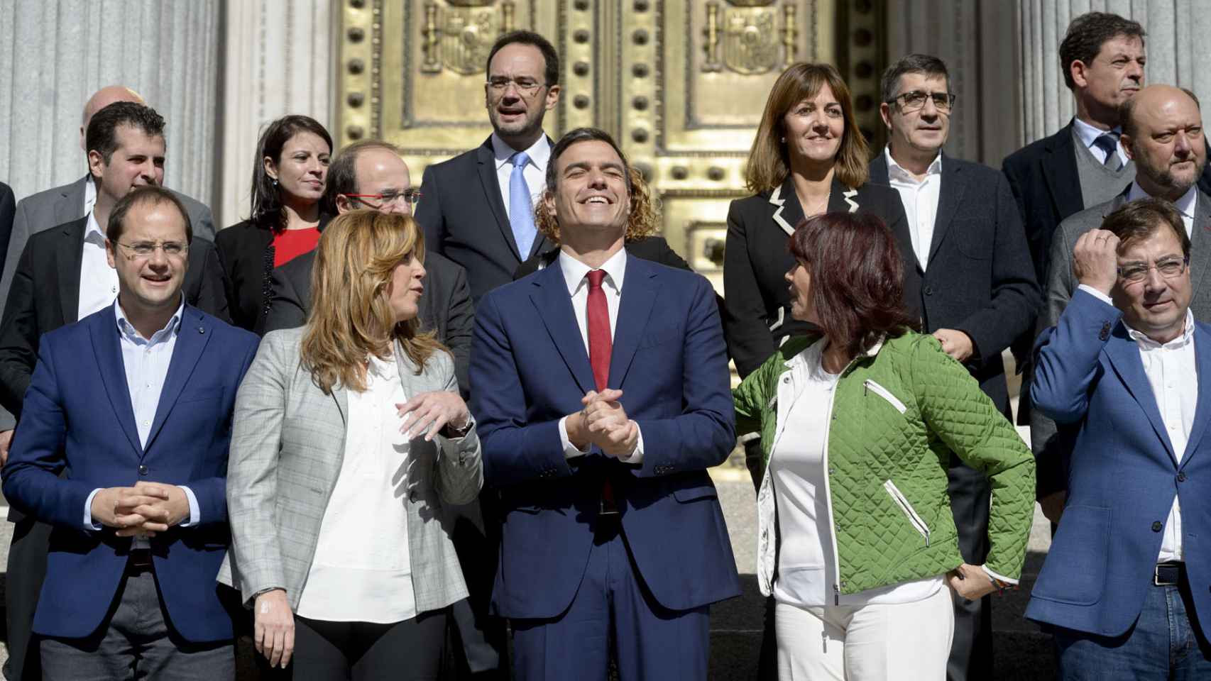 Sánchez, con sus barones en la presentación de la reforma de la Constitución.