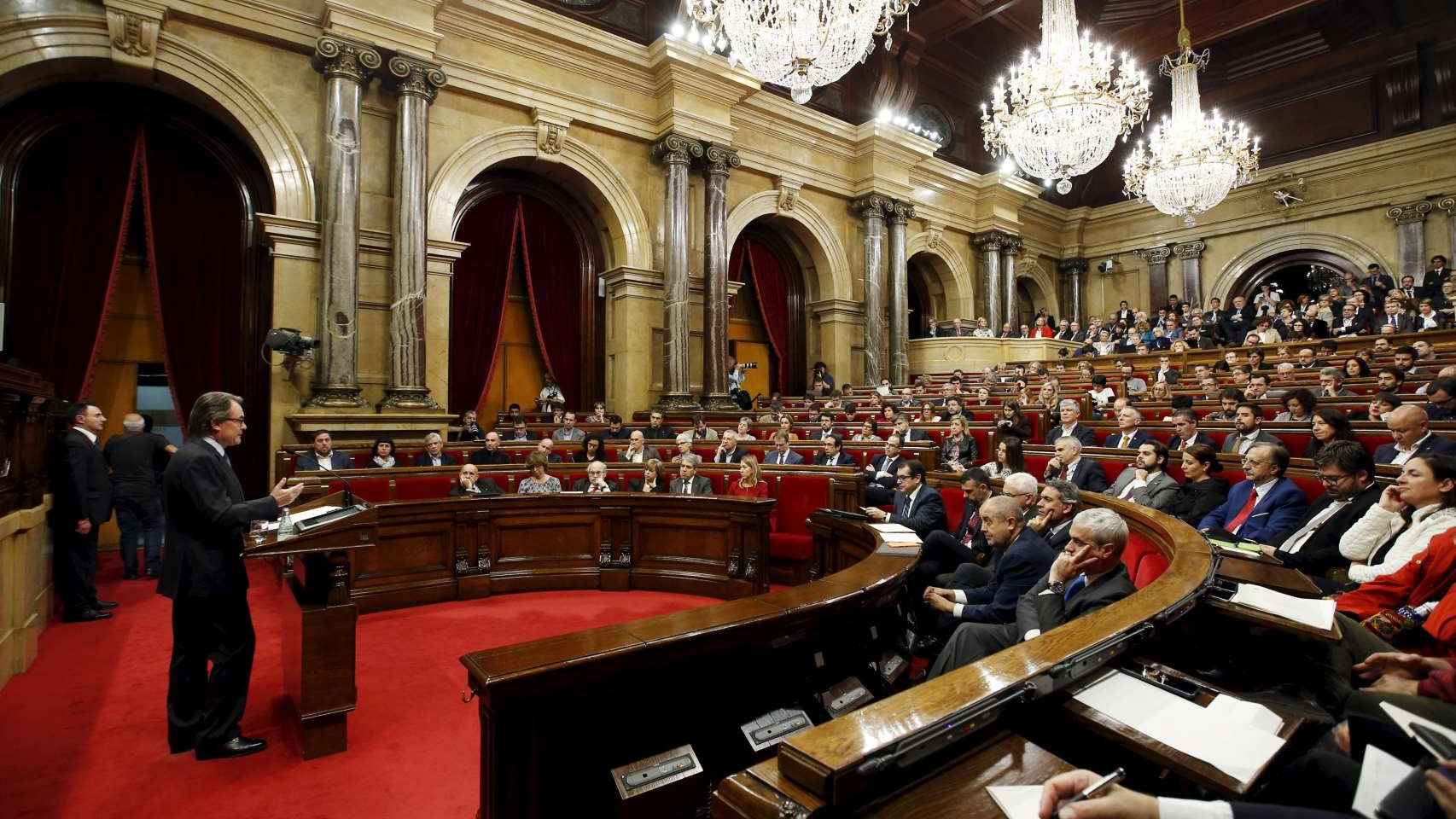 El Parlament de Cataluña acoge el debate de investidura