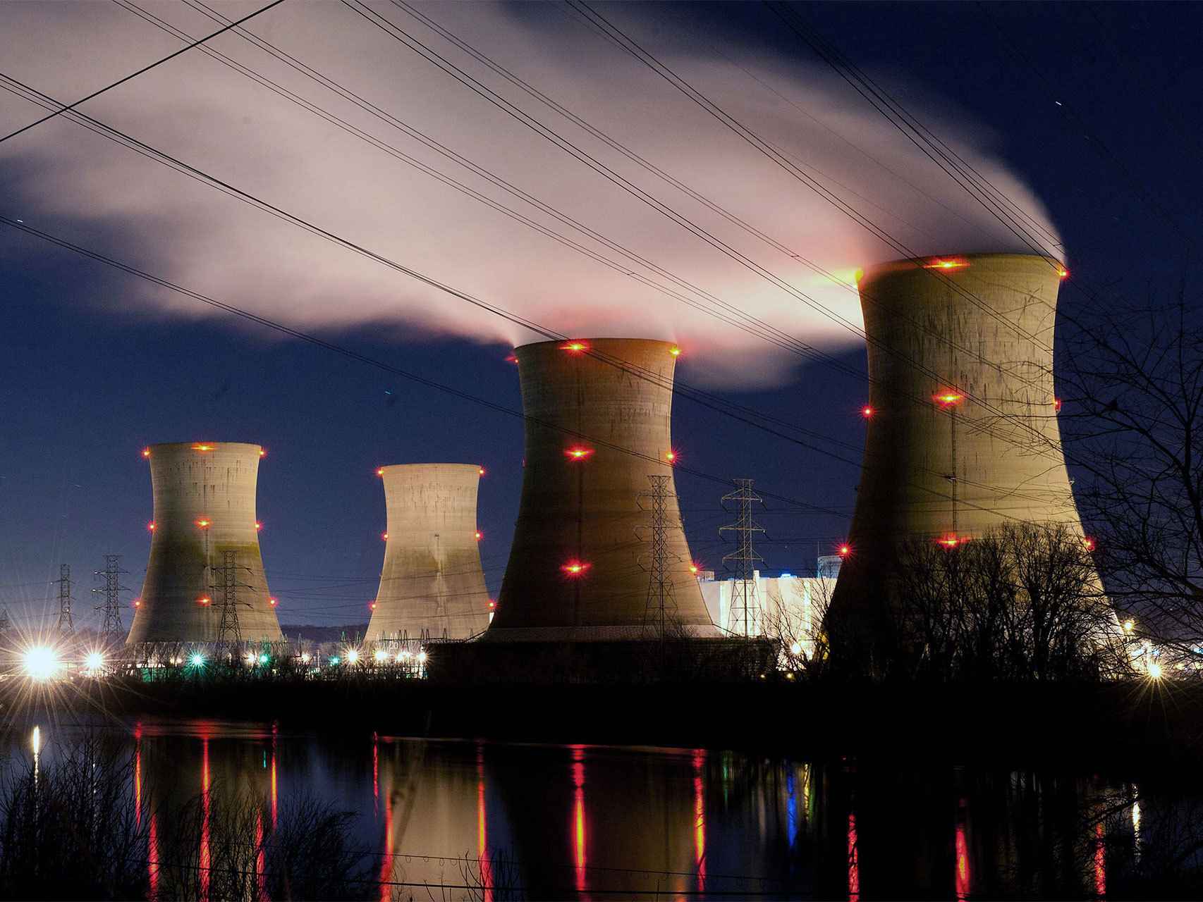 Imagen de la central nuclear de Three Mile Island en Pensilvania, EE.UU.
