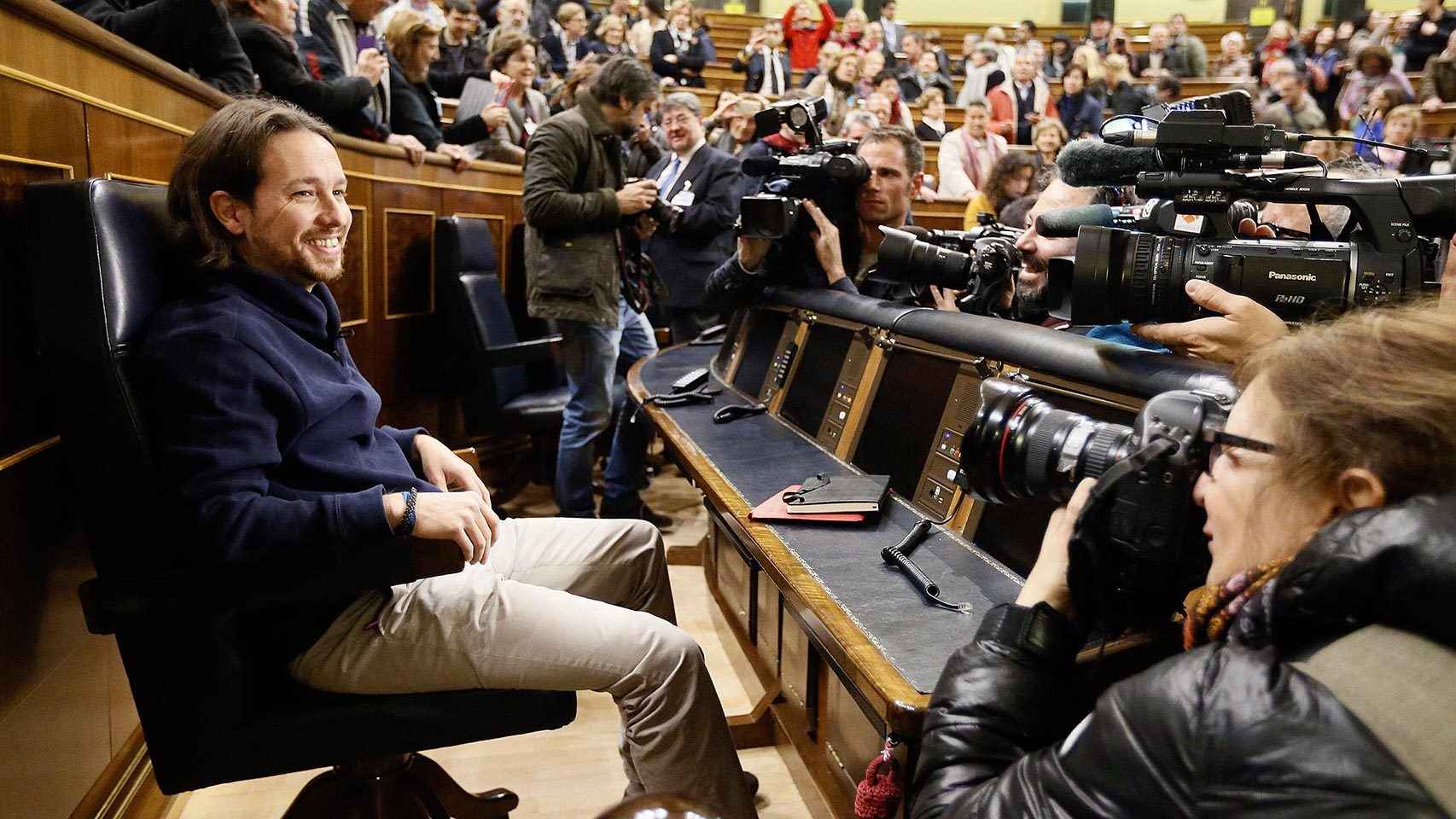 El líder de Podemos visitó el Congreso este jueves.