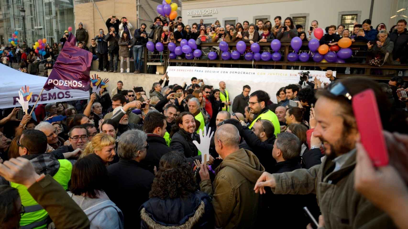 El líder de Podemos aclamado por la multitud. Dani Pozo
