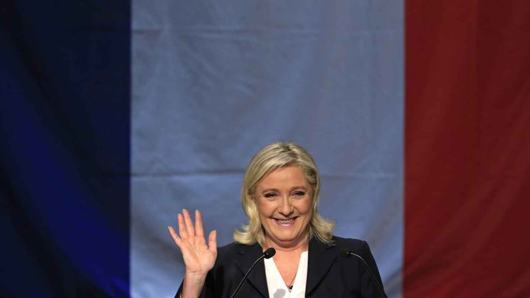 Marine Le Pen votando este domingo en Henin-Beaumont, París. Pascal Rossignol / Reuters