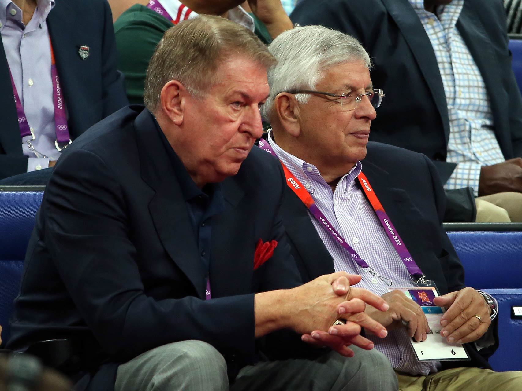 Jerry Colangelo con el ex comisionado de la NBA David Stern.