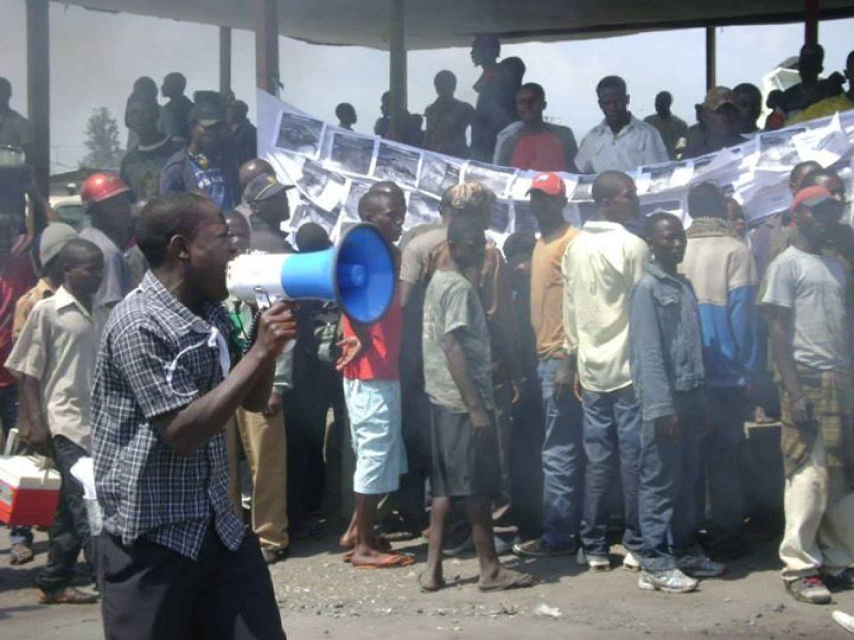 Miembros de La Lucha protestando en Goma