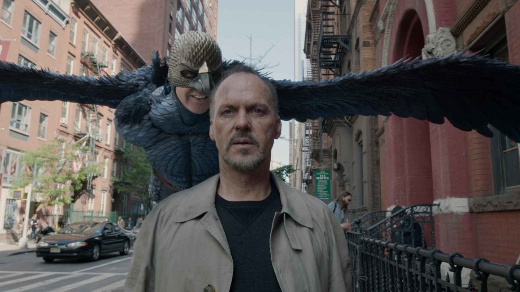 Michael Keaton y su alter ego, en la película de Iñárritu.