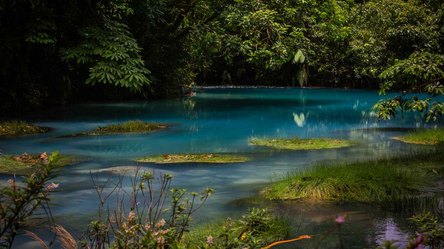 Una de las maravillas de Costa Rica, el río Celeste. Flickr