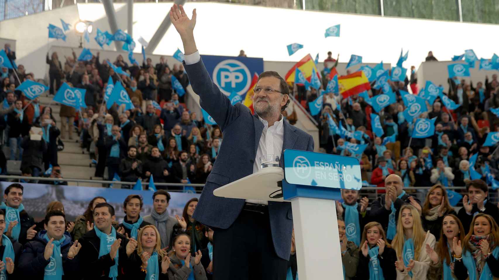 Rajoy no ha utilizado corbata para su mitin de este domingo.