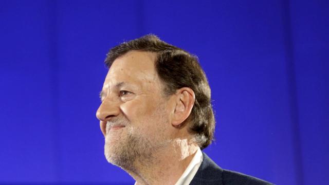 Rajoy, con las secuelas del golpe, den un mítin en A Coruña.