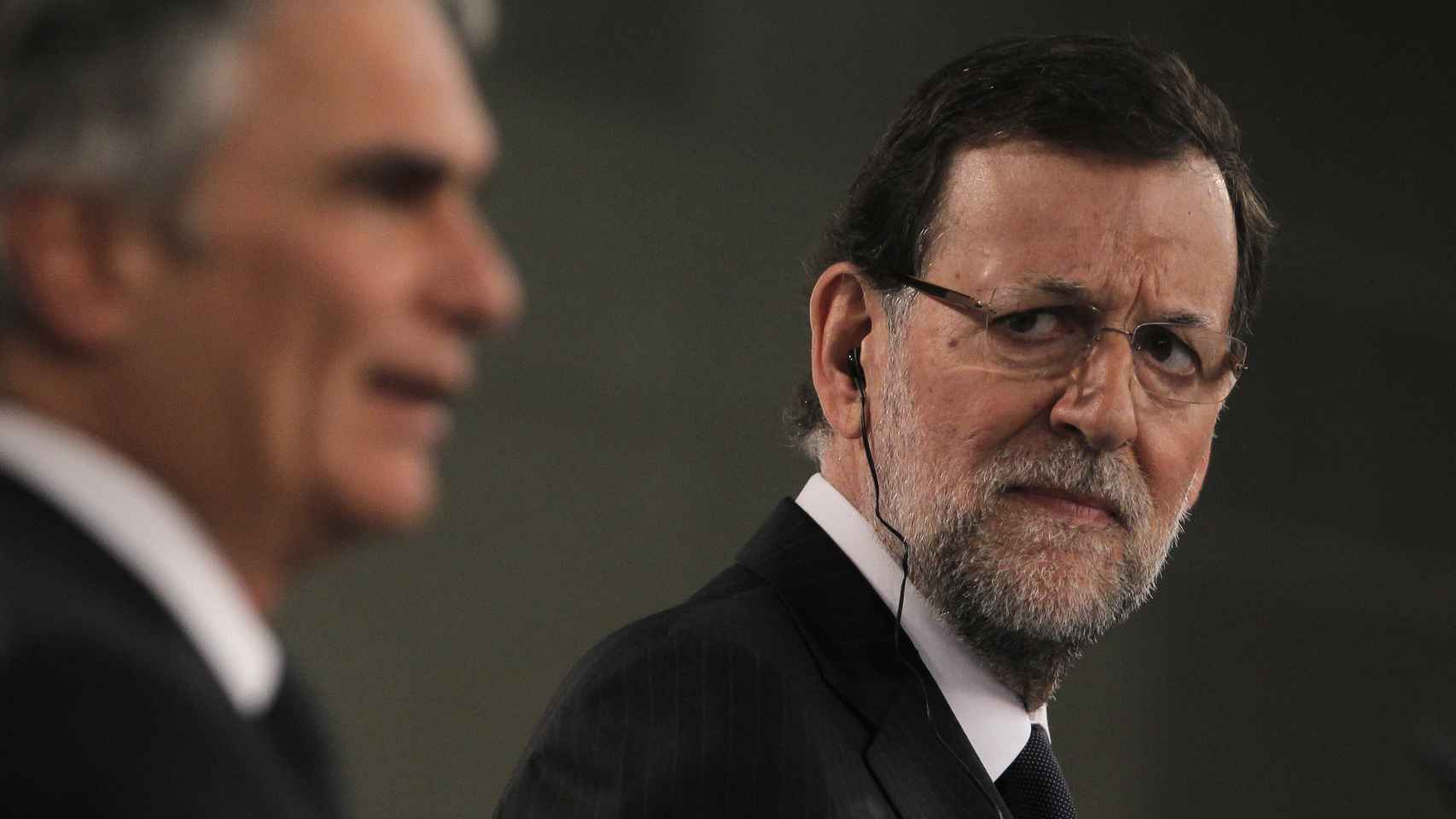 Los últimos modelos que ha lucido Rajoy, han sido de pantilla ancha y lentes al aire, sin montura