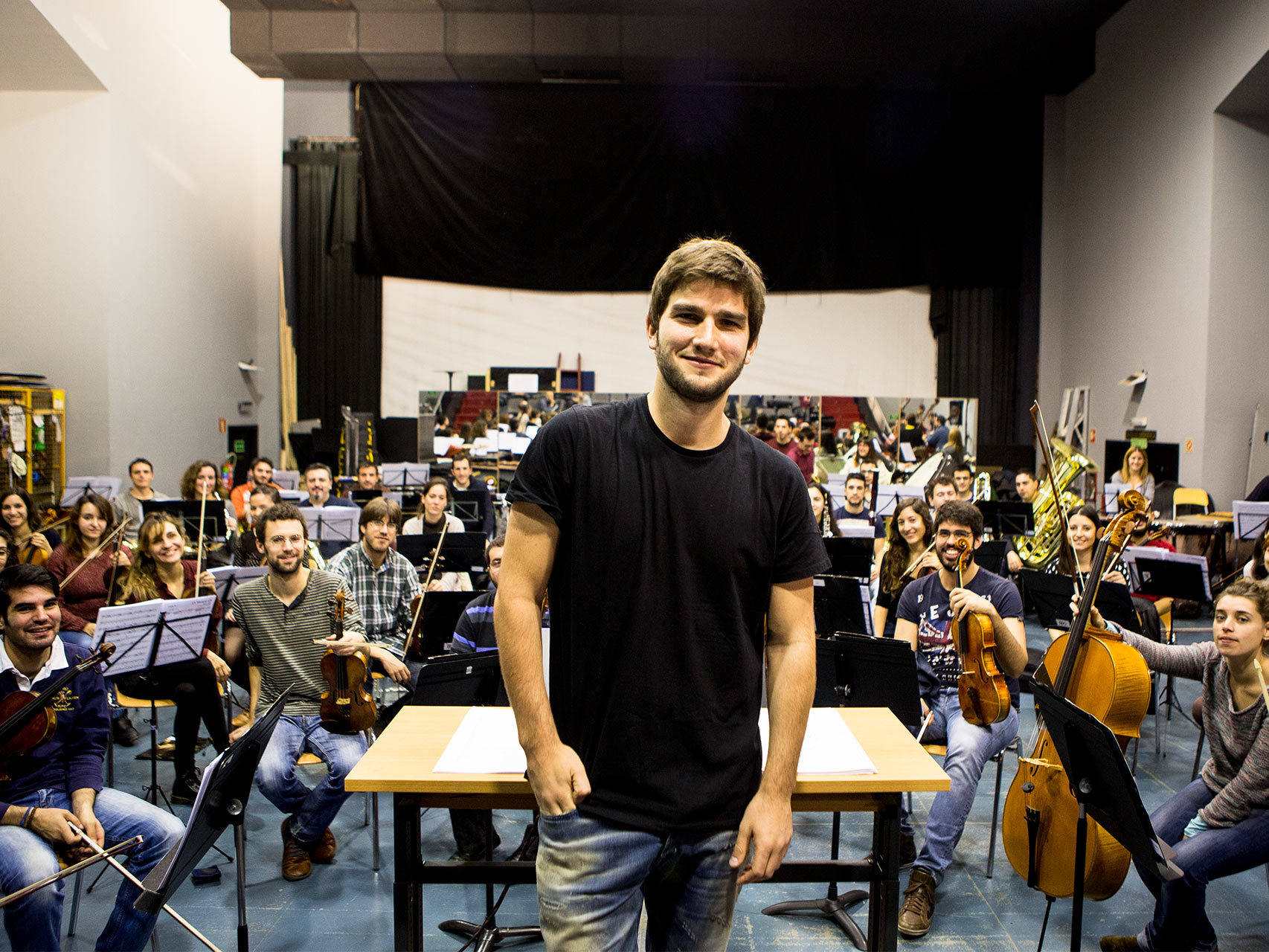 Lucas Vidal, durante un ensayo con la Orquesta Barbieri