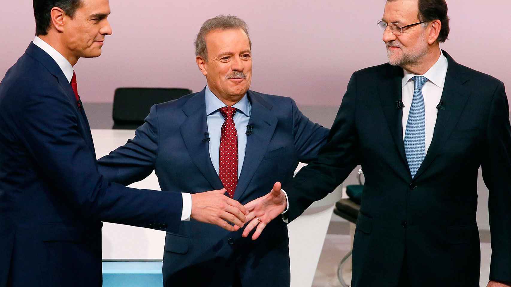 Sánchez y Rajoy, al inicio del debate