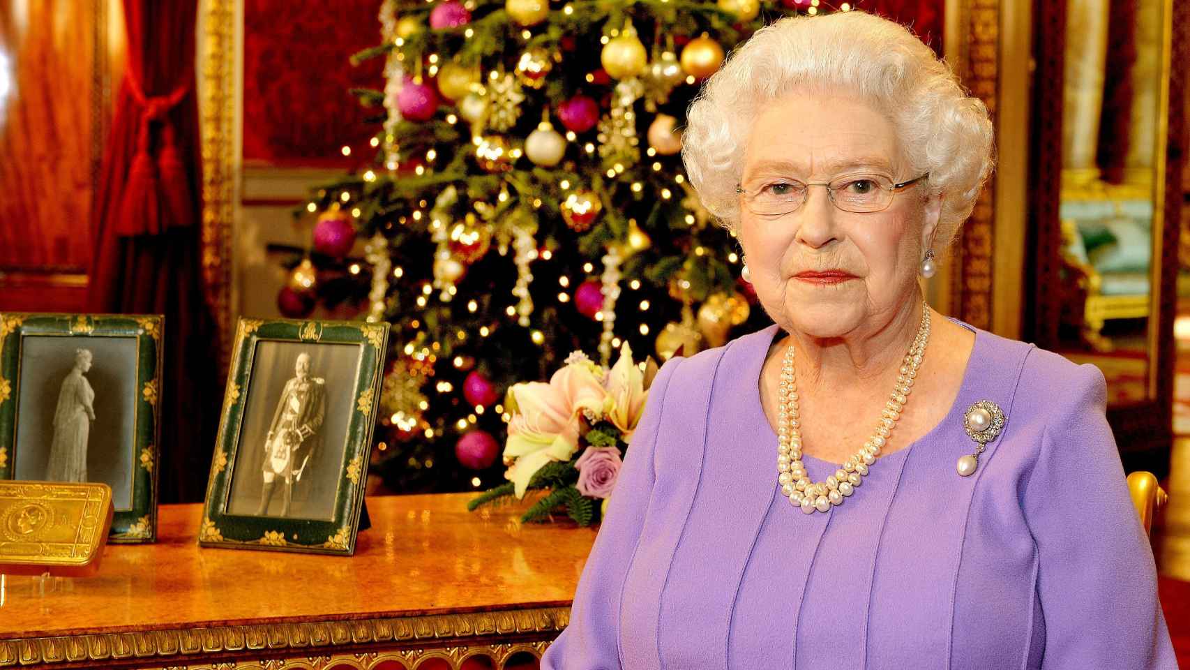 Isabel II en su discurso navideño dirigiénose a la Commonwealth en Buckingham
