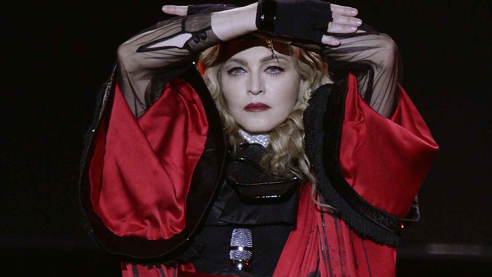 Un fan de Madonna consiguió cogerle un refresco de la nevera