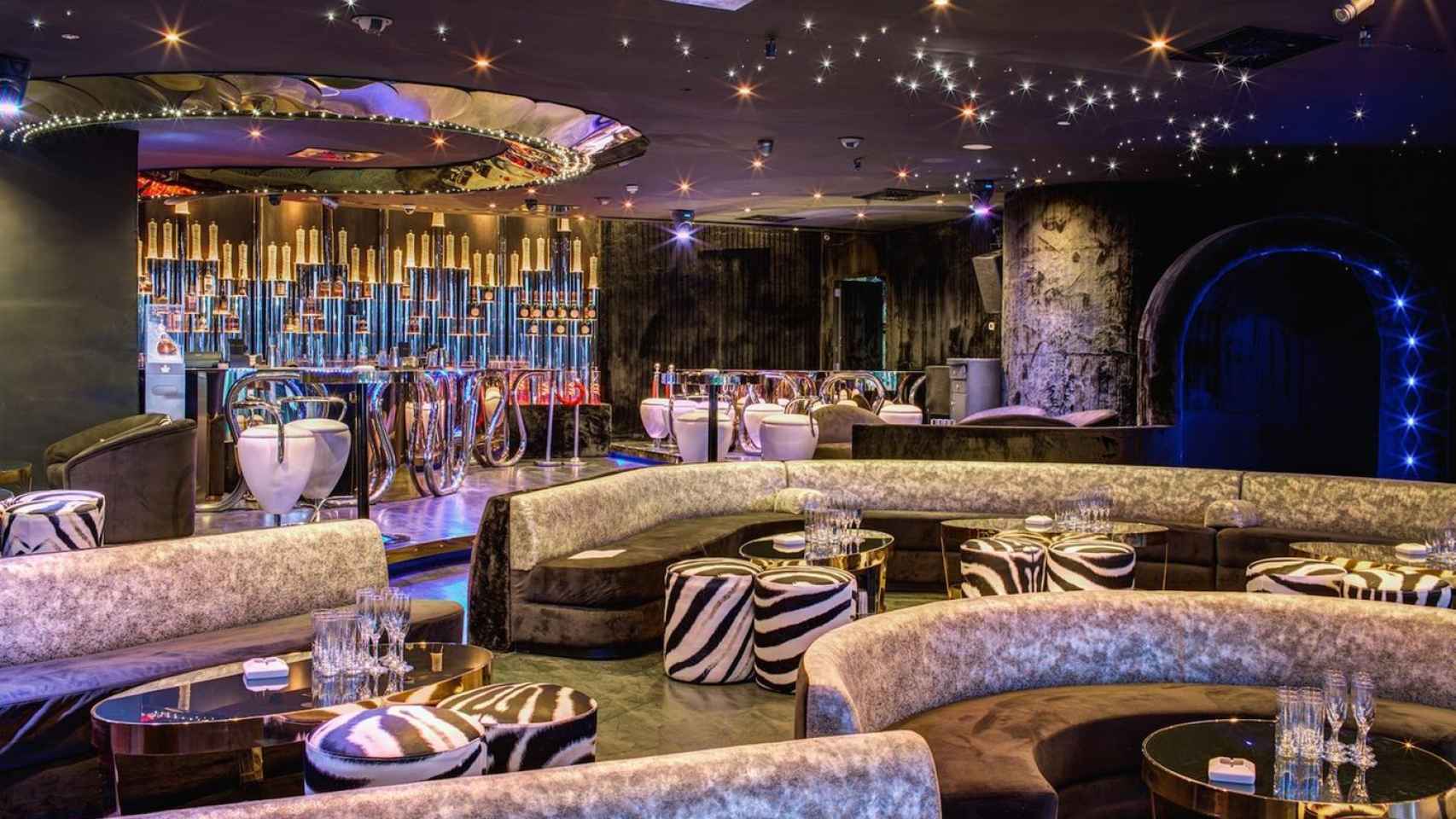 Imagen de una de las salas del lujoso Cavalli Club de Dubai