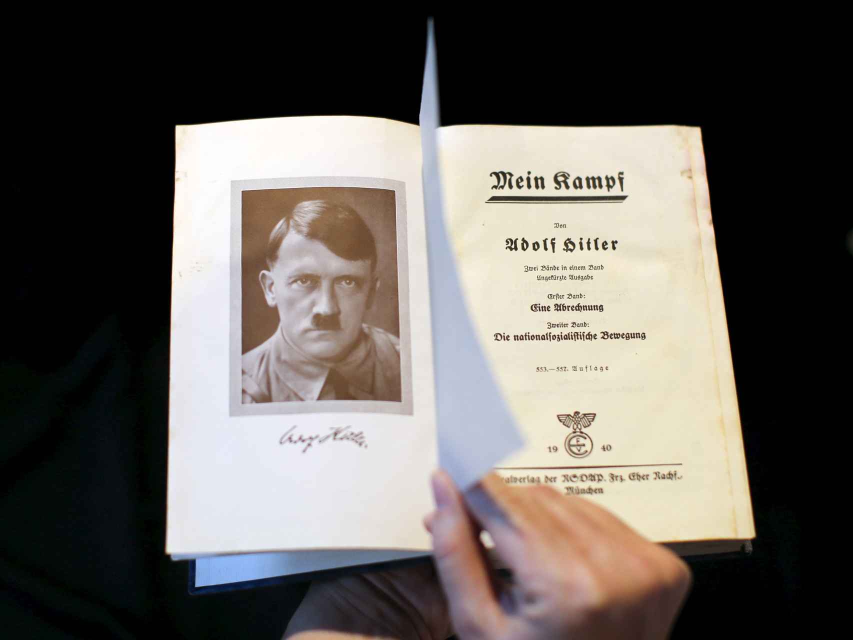 Un ejemplar de 1940 del 'Mein Kampf', sin reeditar desde la muerte de Hitler.