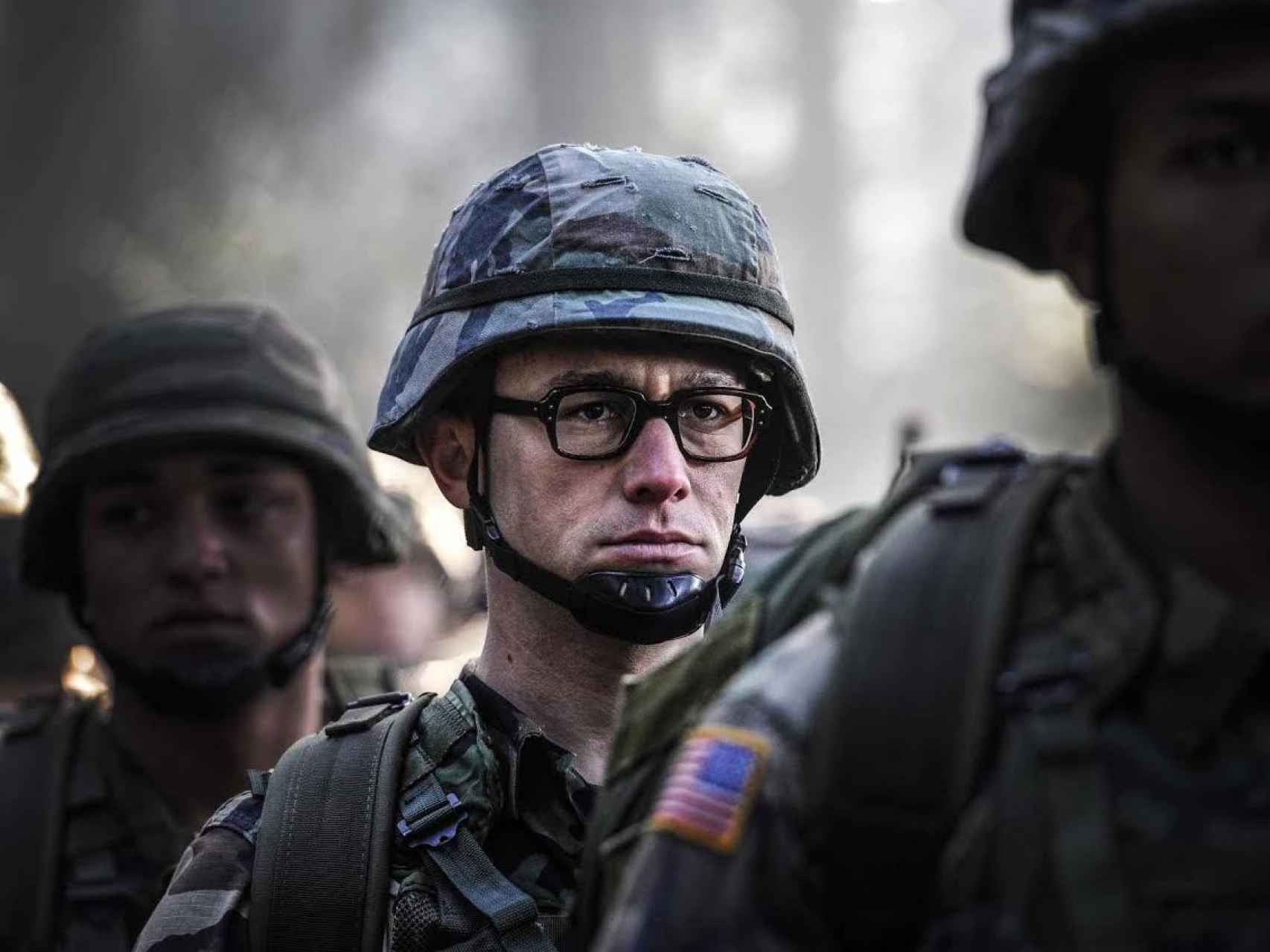 Joseph Gordon-Levitt interpreta al soldado Edward Snowden