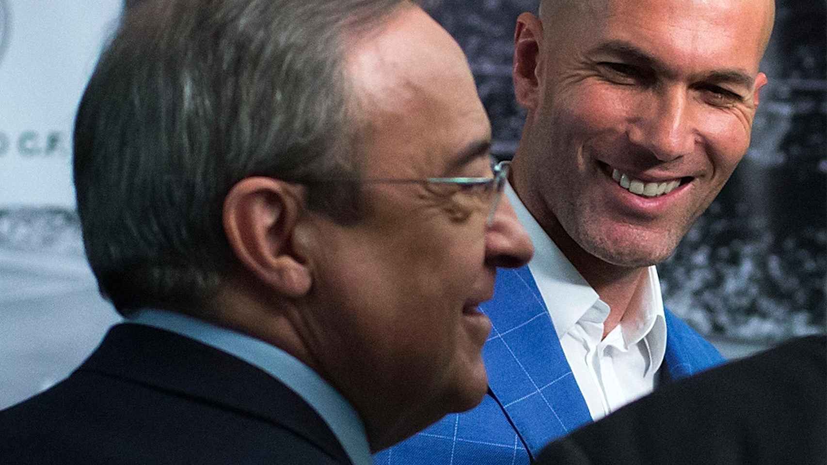 Florentino Pérez y Zidane durante la presentación del francés.