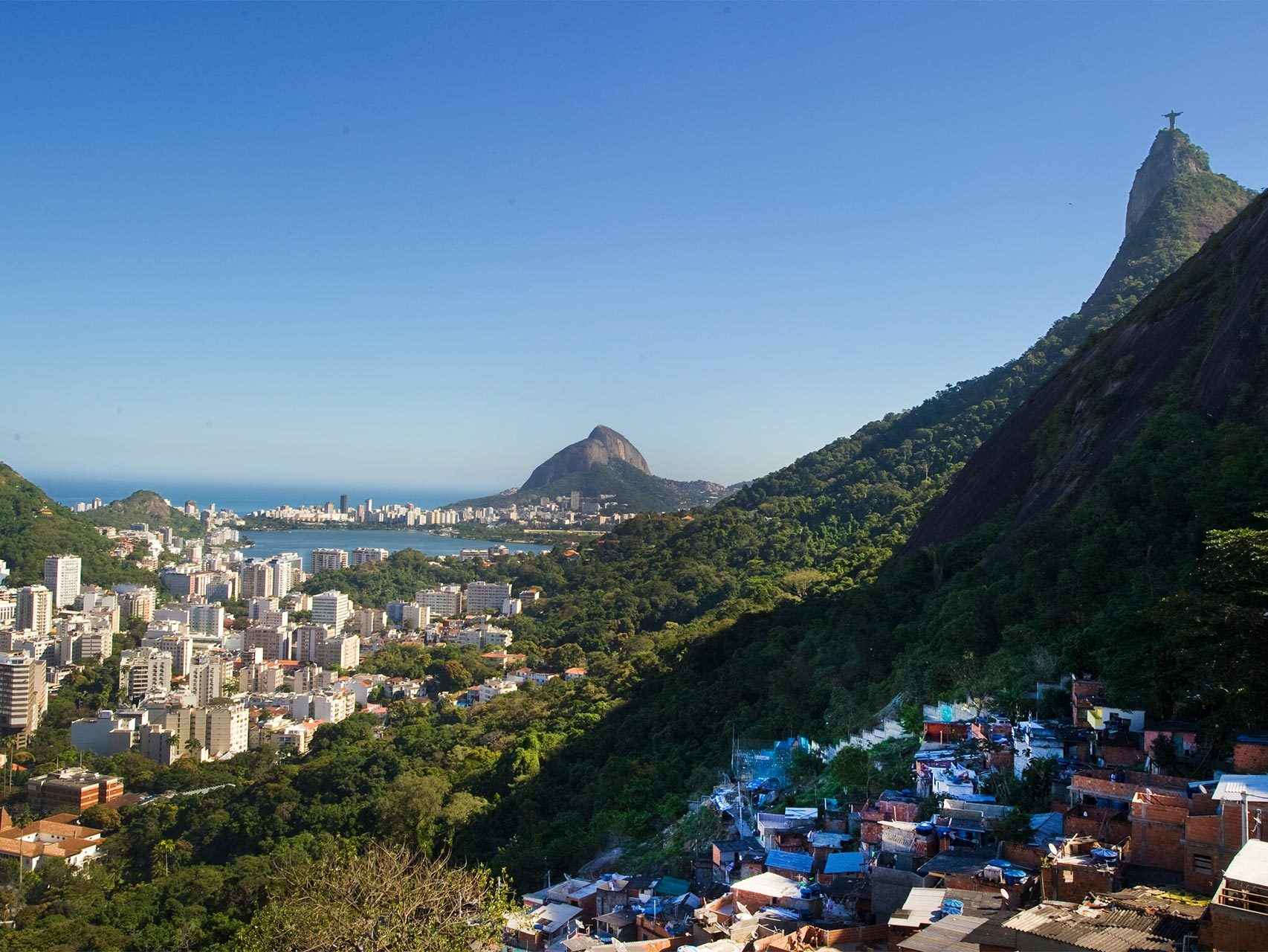 Río de Janeiro, ciudad donde coexisten pobreza y riqueza extremas.