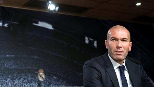 Zinedine Zidane, entrenador del Real Madrid, durante su primera rueda de prensa