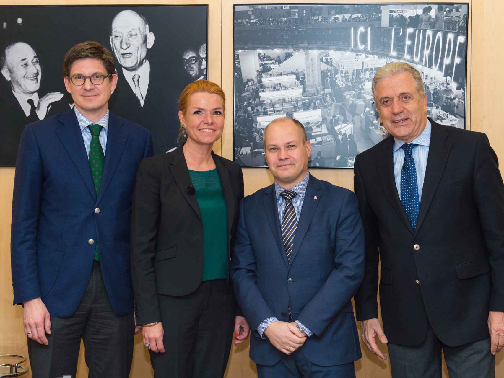 Los representantes de Alemania, Dinamarca, Suecia y la Comisión, reunidos en Bruselas