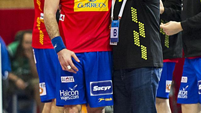 Raúl Entrerrios con el seleccionador, Manolo Cadenas.