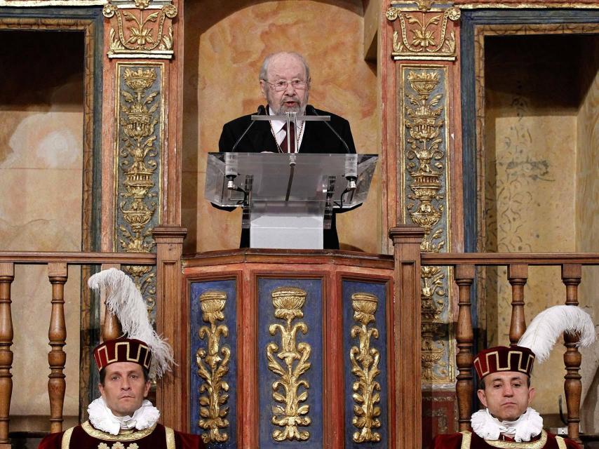 Caballero Bonald, en la ceremonia de entrega del Premio Cervantes de 2012.