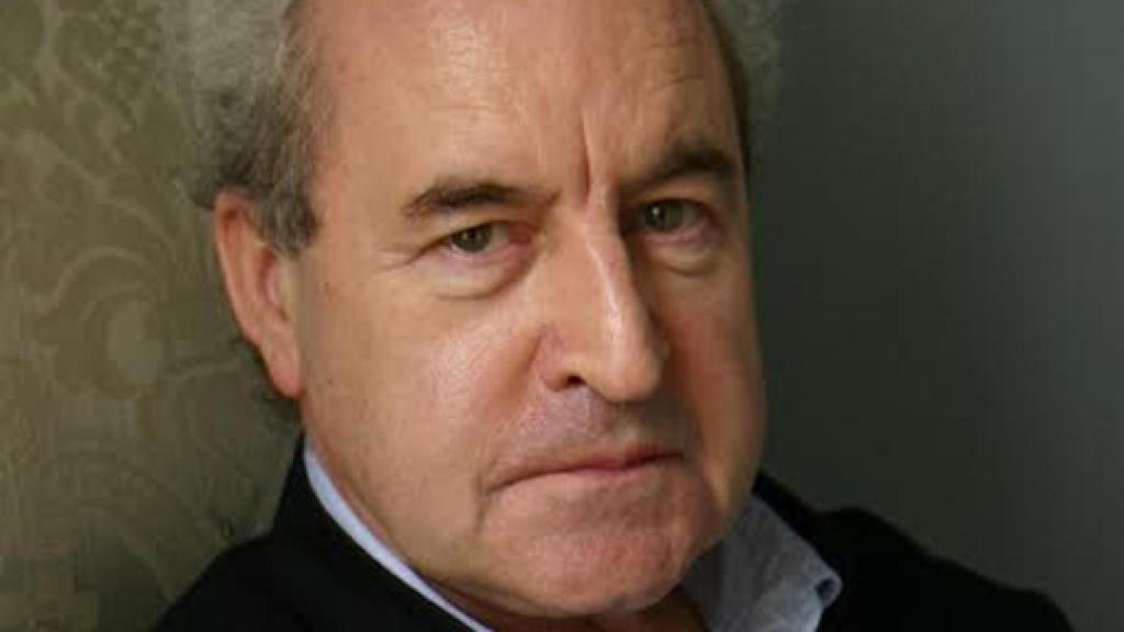 Image: John Banville: Trabajo con ruinas, con los restos de un desastre