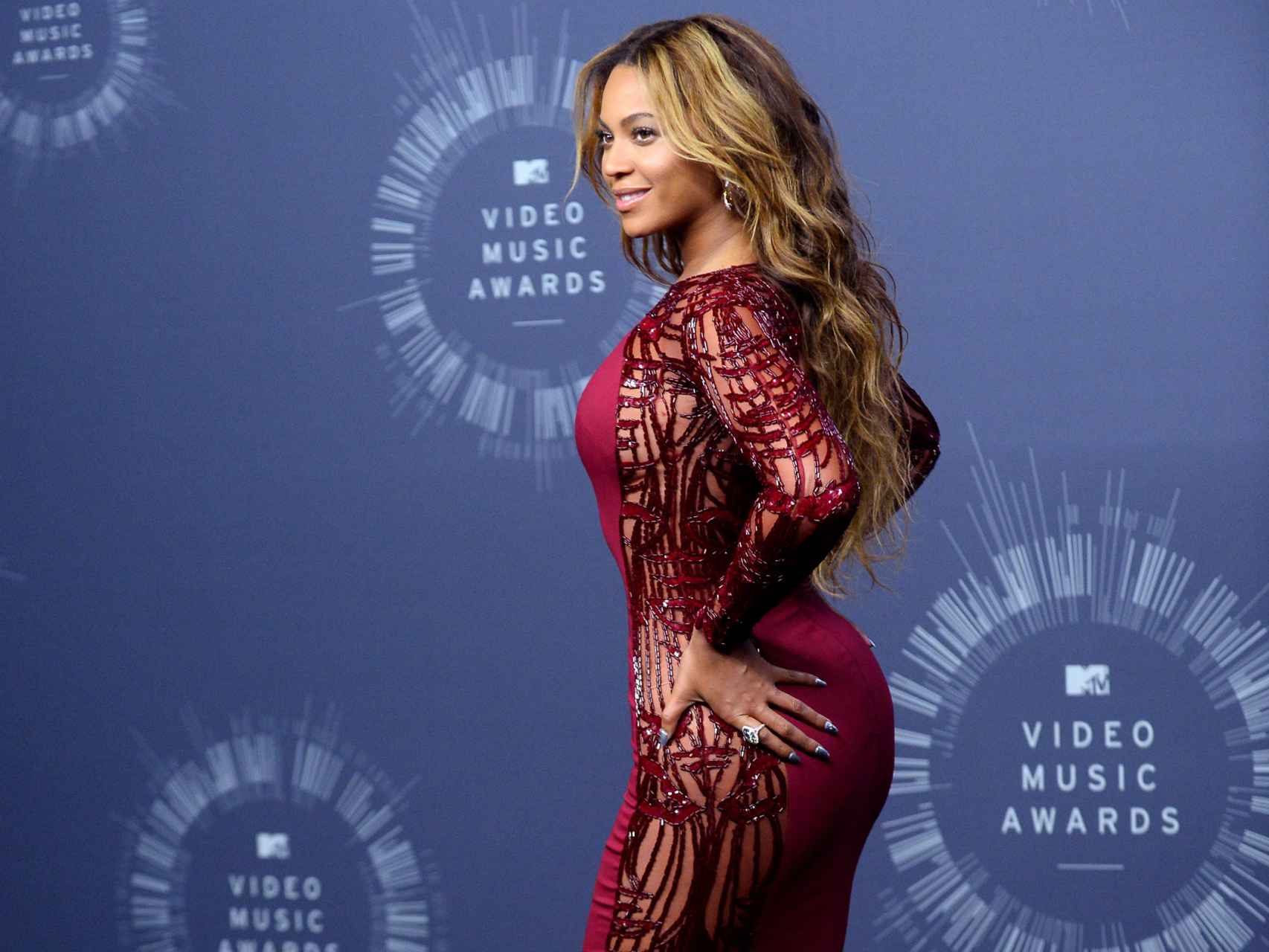 Beyonce se une al club de las celebs que rentabilizan su trasero