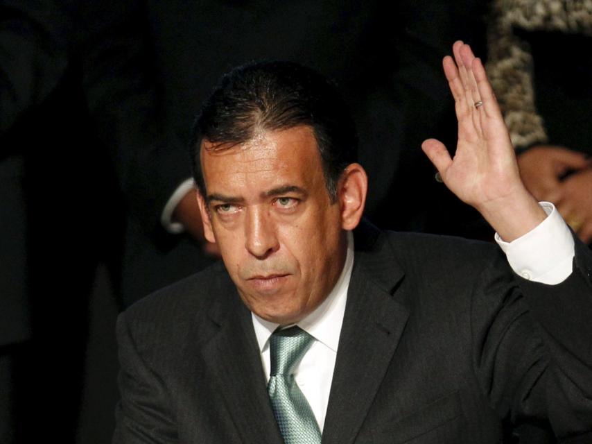 Moreira en el día de su renuncia como presidente del PRI en 2011