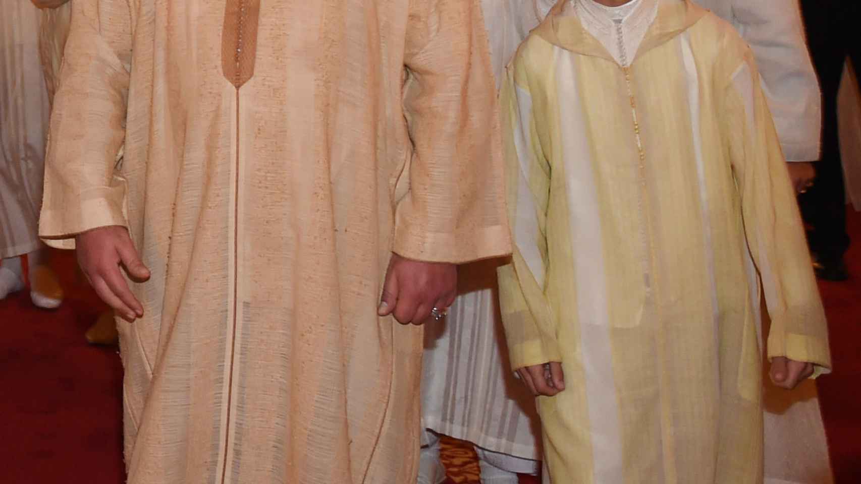 Mohammed VI y el Príncipe Moulay Hassan en la boda de Moulay Rachid en Rabat