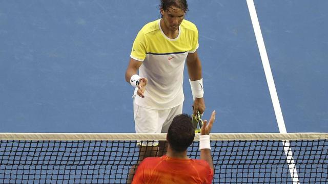 Nadal y Verdasco se saludan tras el encuentro