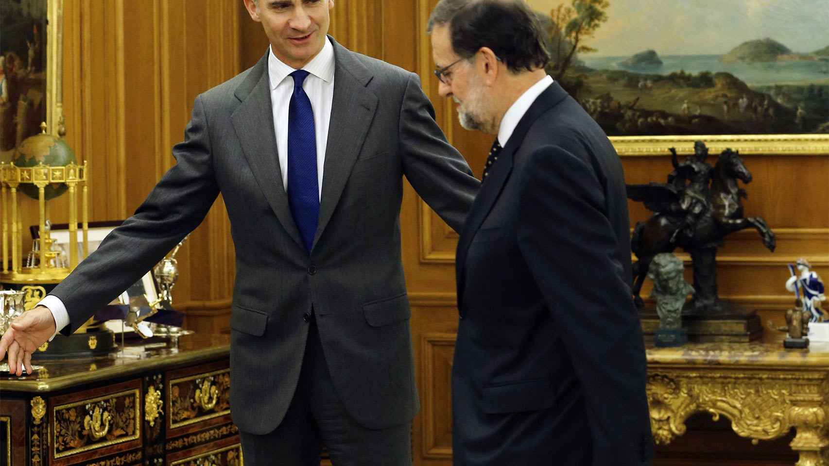 Felipe VI y Mariano Rajoy en la anterior ronda de consultas del monarca.