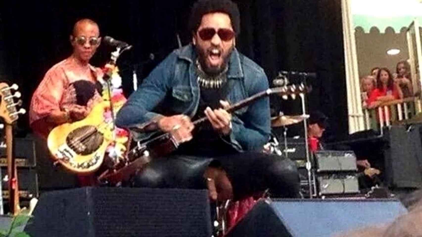 Lenny Kravitz enseñó su pene en un concierto en Estocolmo