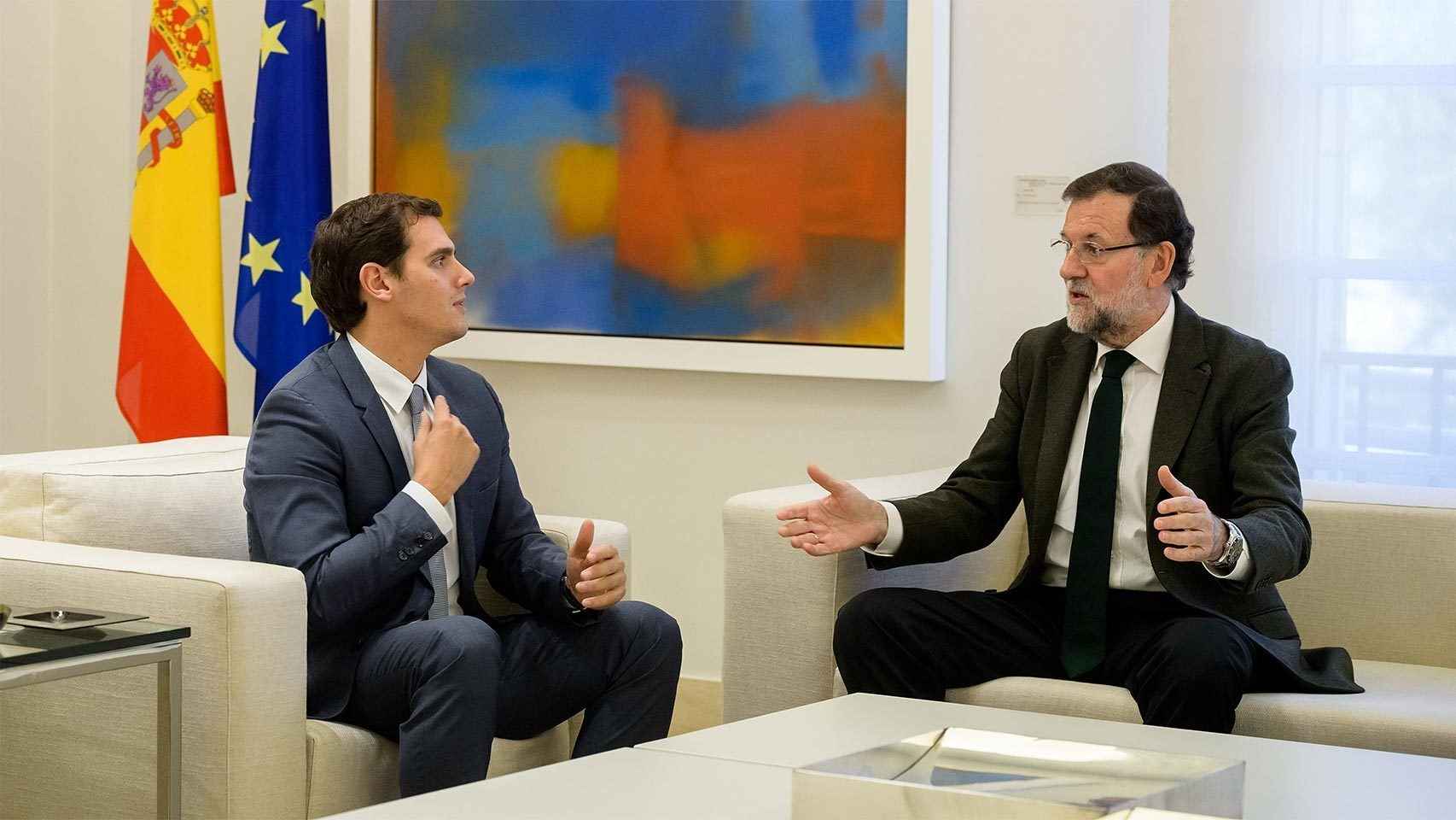 Rajoy y Rivera en el encuentro de la Moncloa el pasado octubre.