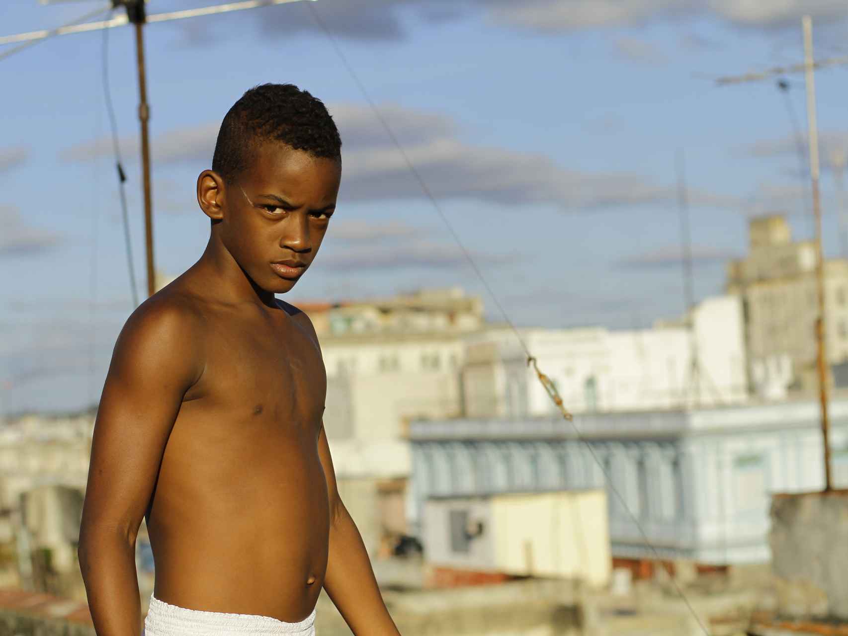 Albert, un joven aspirante a boxeador de La Habana, en el filme
