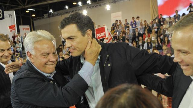 José Luis Rodríguez Zapatero, Felipe González y Pedro Sánchez en abril de 2015.