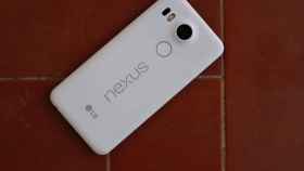 Google quiere hacer con los Nexus lo que Apple con los iPhone