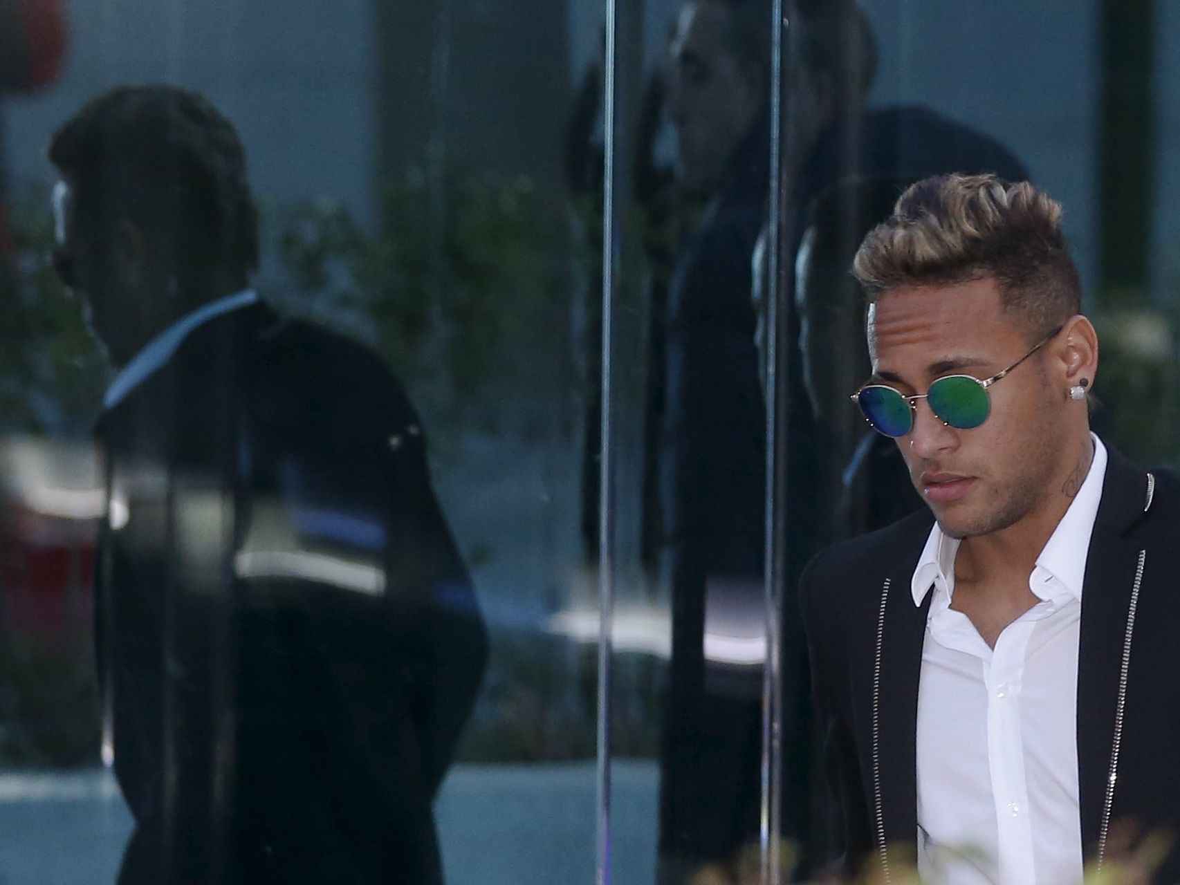 Neymar abandona la Audiencia Nacional