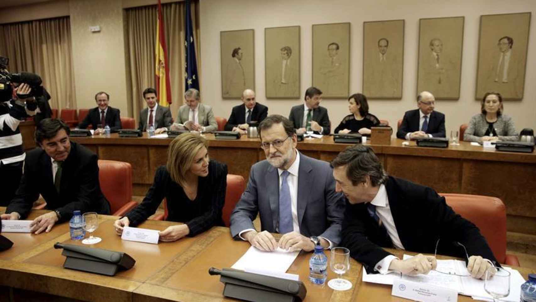 Rajoy se reúne en el Congreso con los diputados del PP/Javier Lizón/EFE