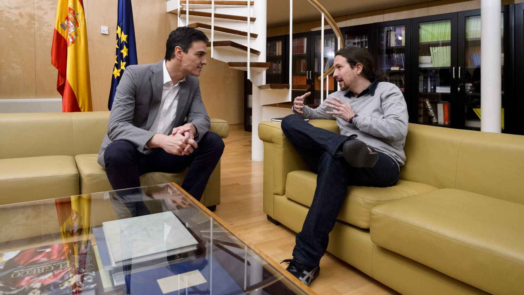 Pablo Iglesias y Pedro Sánchez, antes de la reunión.