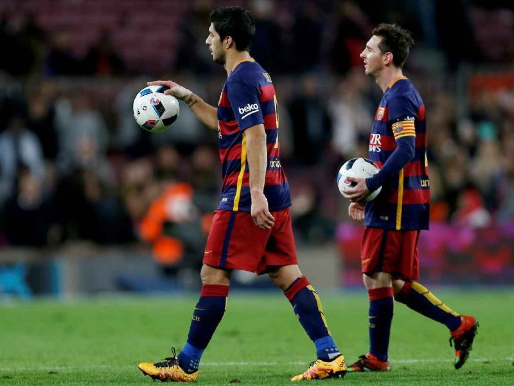 Los jugadores FC Barcelona Luis Suárez y Leo Messi/Alejandro García/EFE